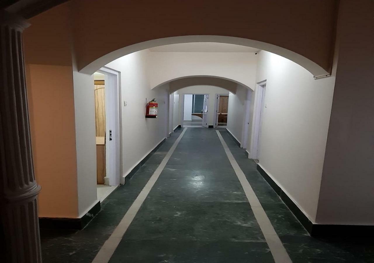 The Zara Residency Hotel Shillong Bagian luar foto