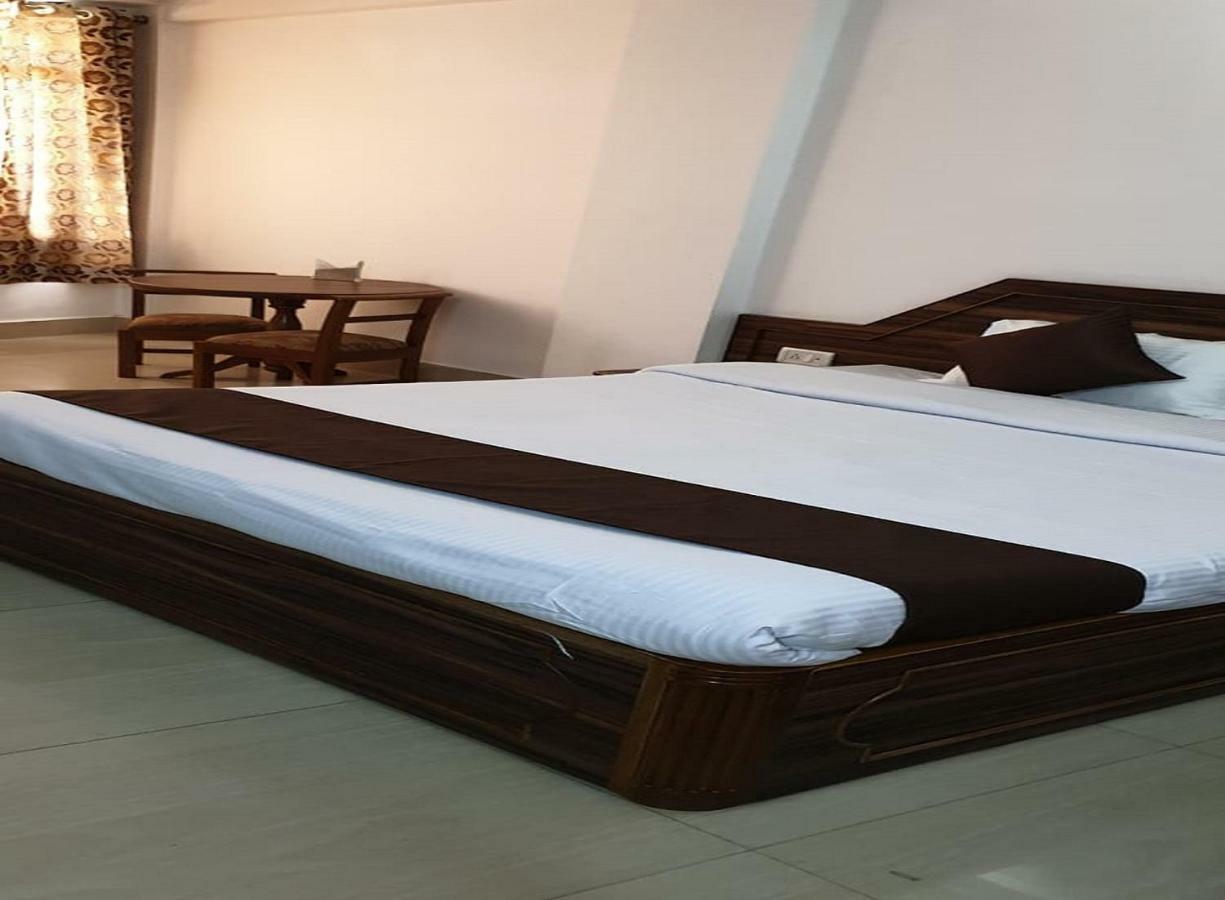 The Zara Residency Hotel Shillong Bagian luar foto