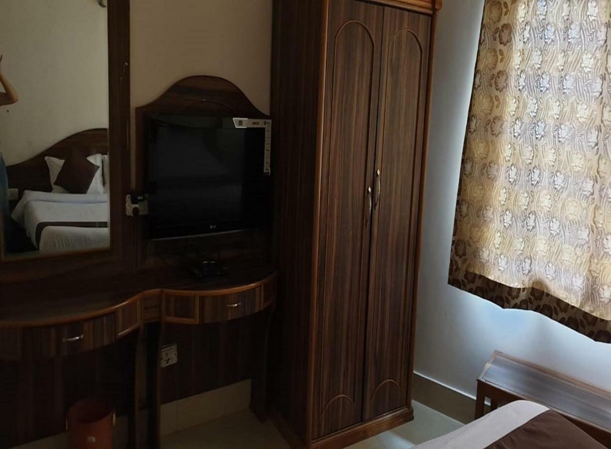 The Zara Residency Hotel Shillong Bagian luar foto
